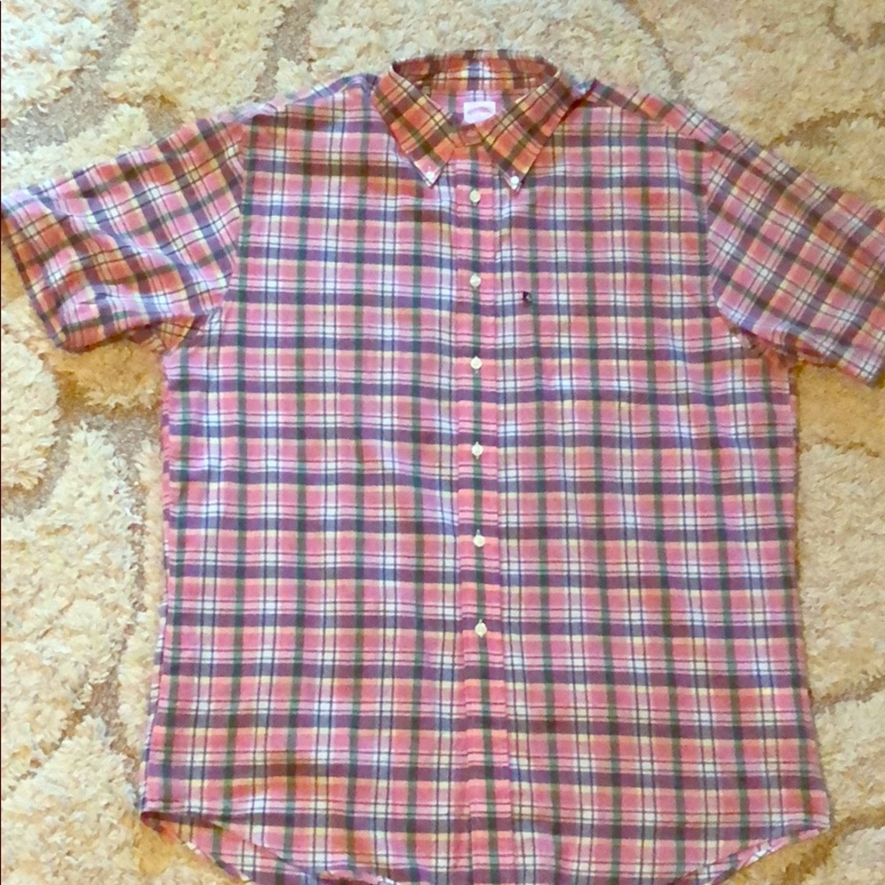 ✨SALE ✨ ⬇️$16 Brooks Brothers button down